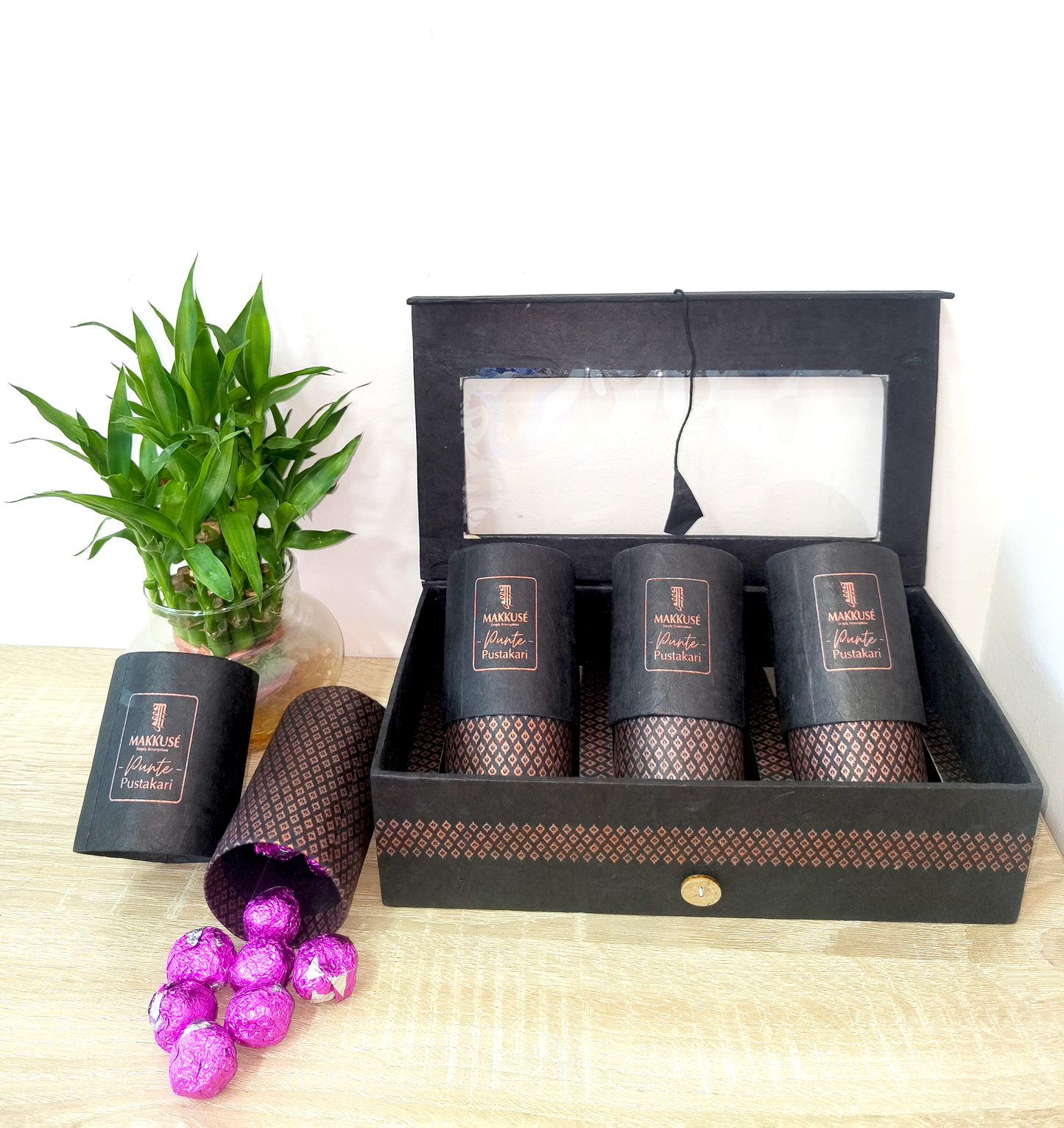 Makkusé Premium Punte Pustakari Box (Regular)
