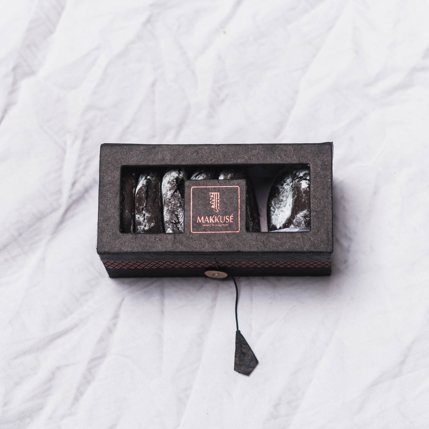 Makkusé Chocolate 7 Pack Cookie Box
