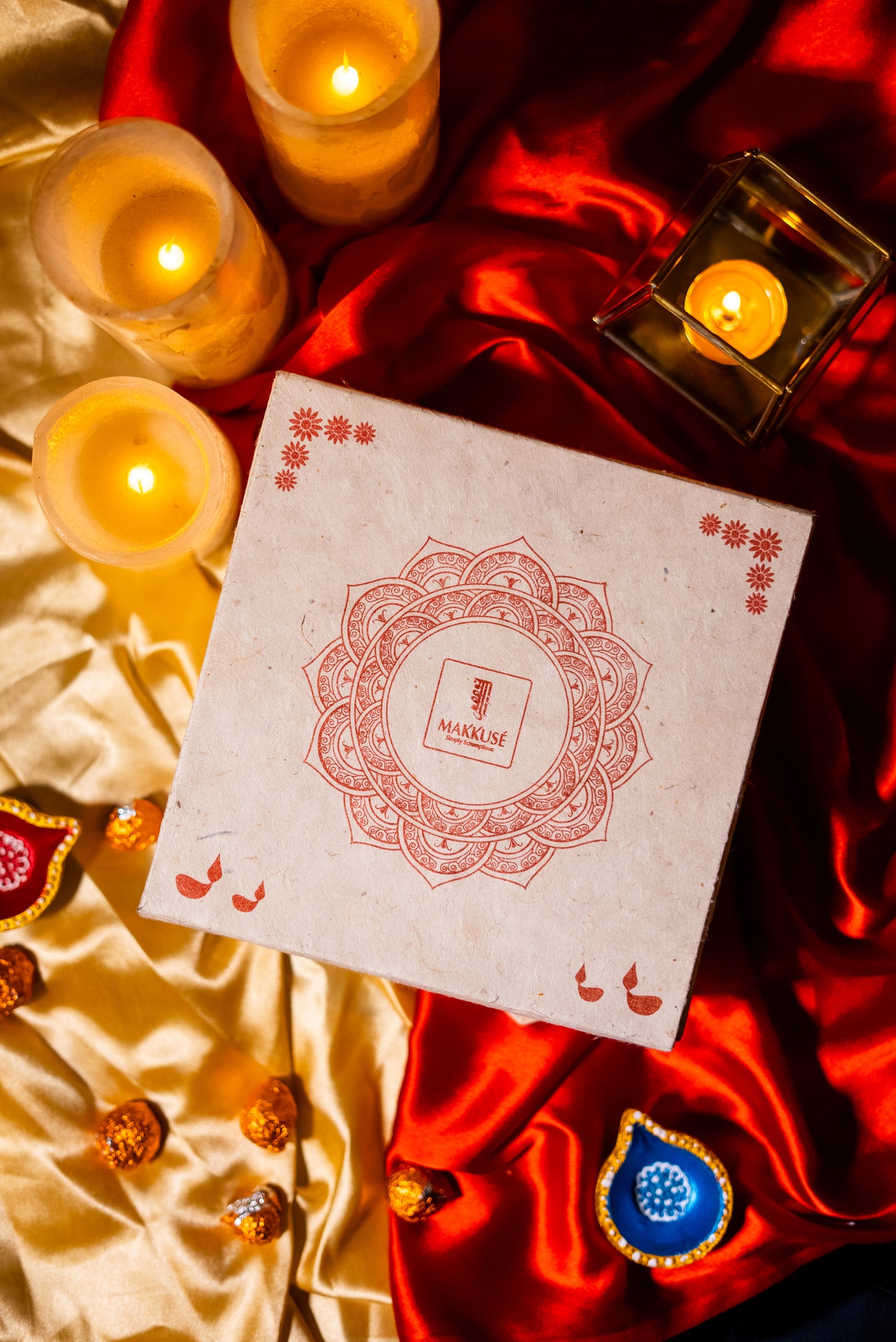 Small Tihar White Gift Box