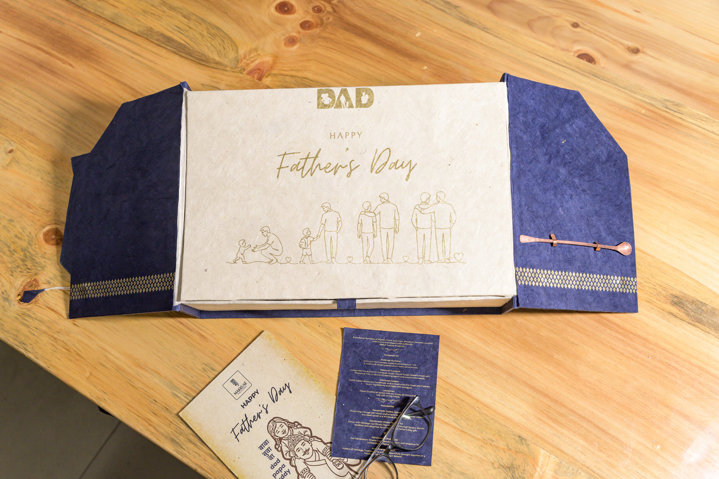 Makkusé Ultimate Father’s Day Gift Box - with Dhaka Tie (Regular)