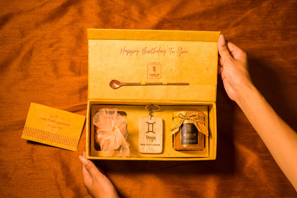 Makkusé Mini Birthday (Mustard Yellow) Box